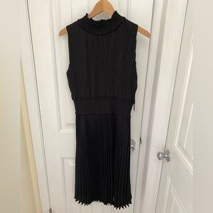 NWT Pleated Sleeveless Black Fit & Flare Dress | Size 10